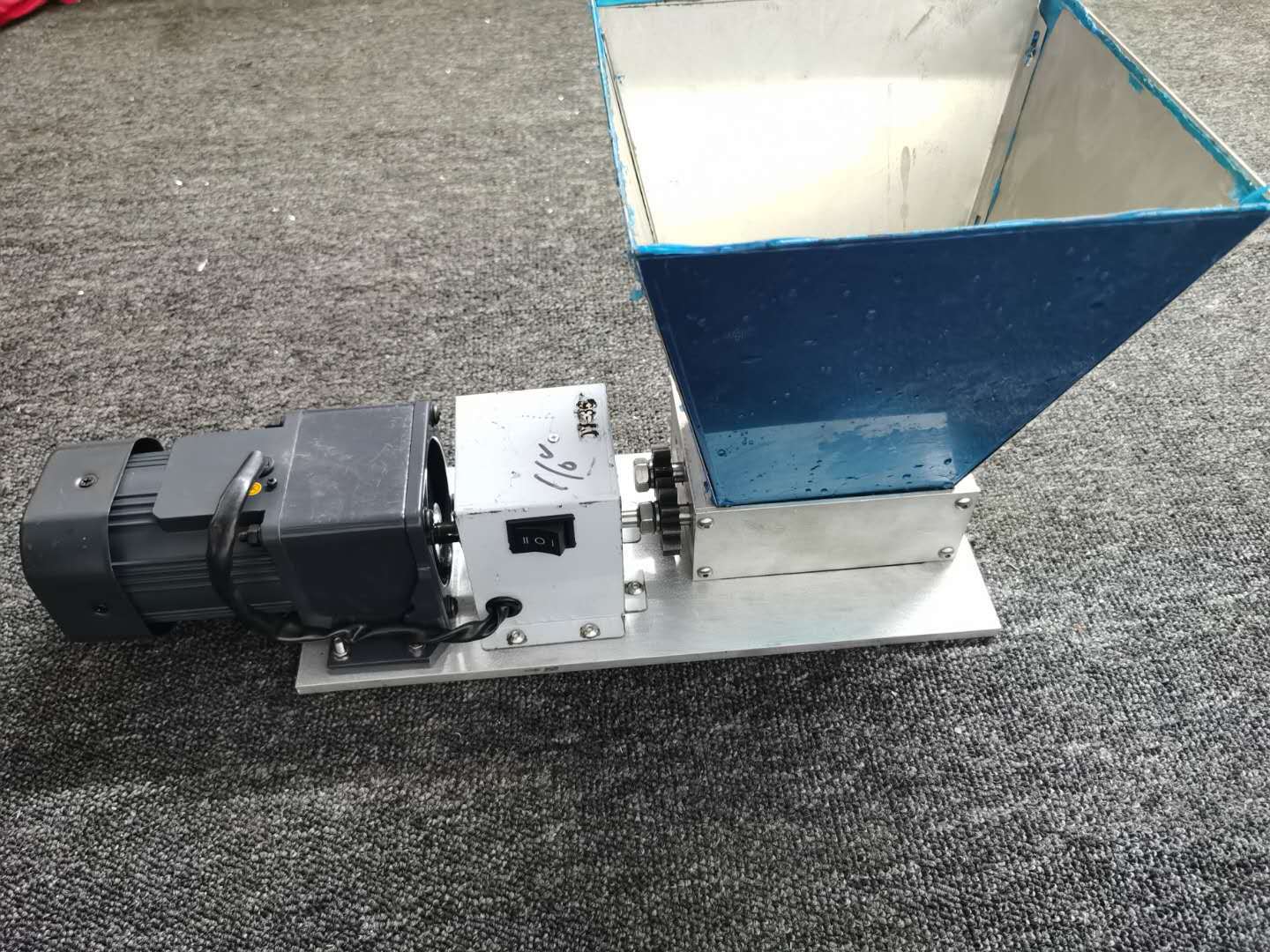 Molino de 2 rolos con motor